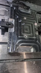 Precision milled aluminium base with square contours