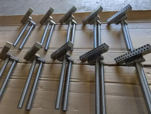 Rod and base plate close-up